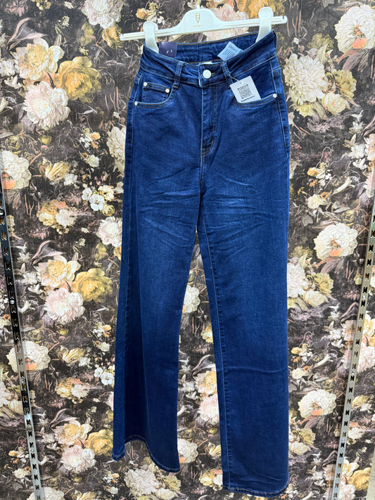 Jeans Labubu