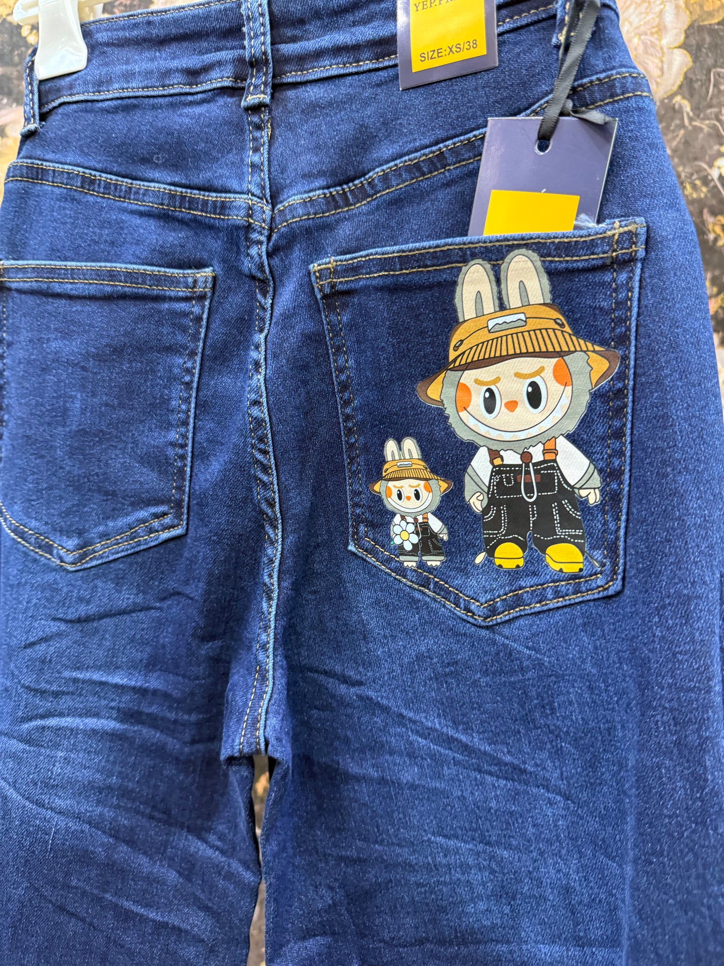Jeans Labubu