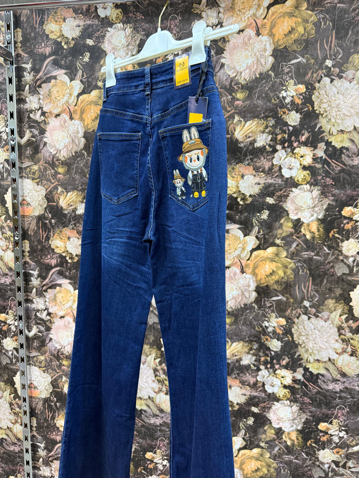 Jeans Labubu