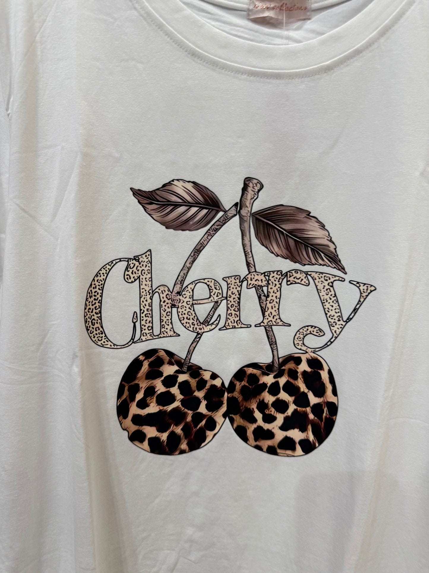 T-shirt Leocherry