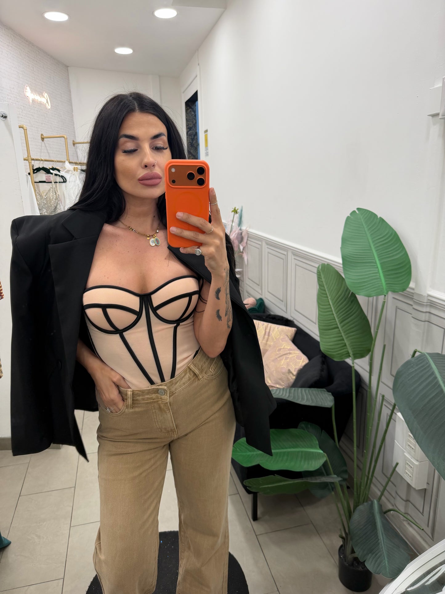 Top Lavinia