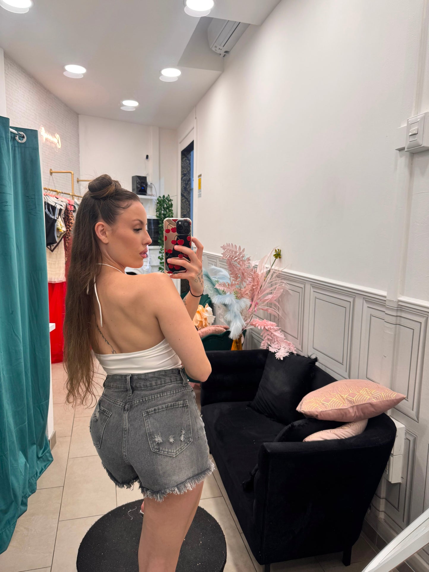 Top Linda