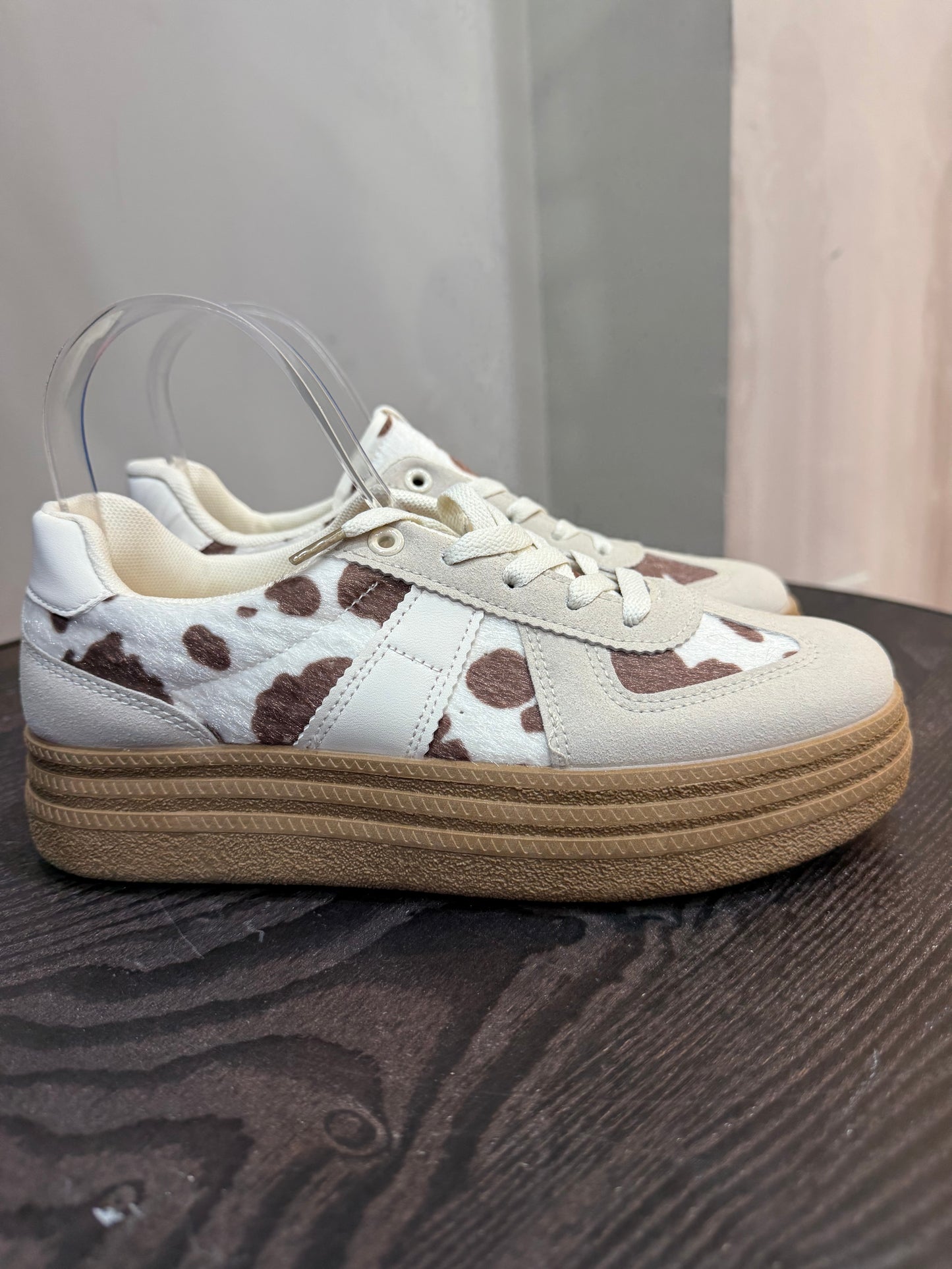 Sneakers Cow