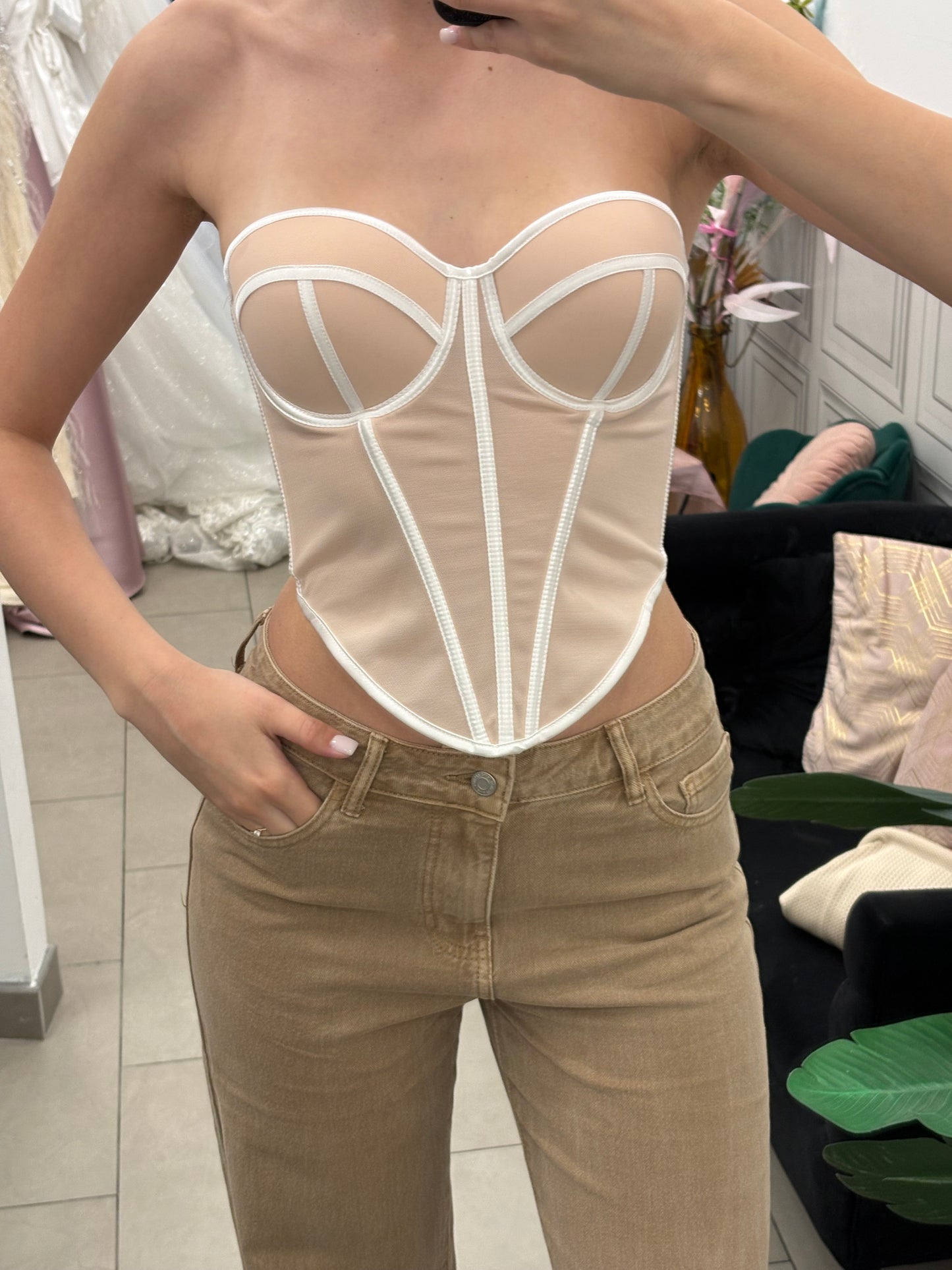 Top Lavinia