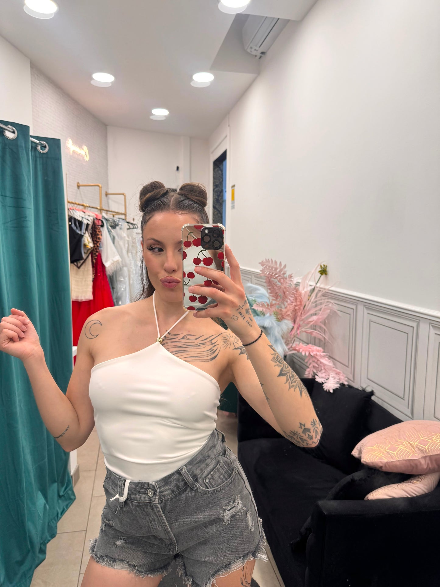 Top Linda