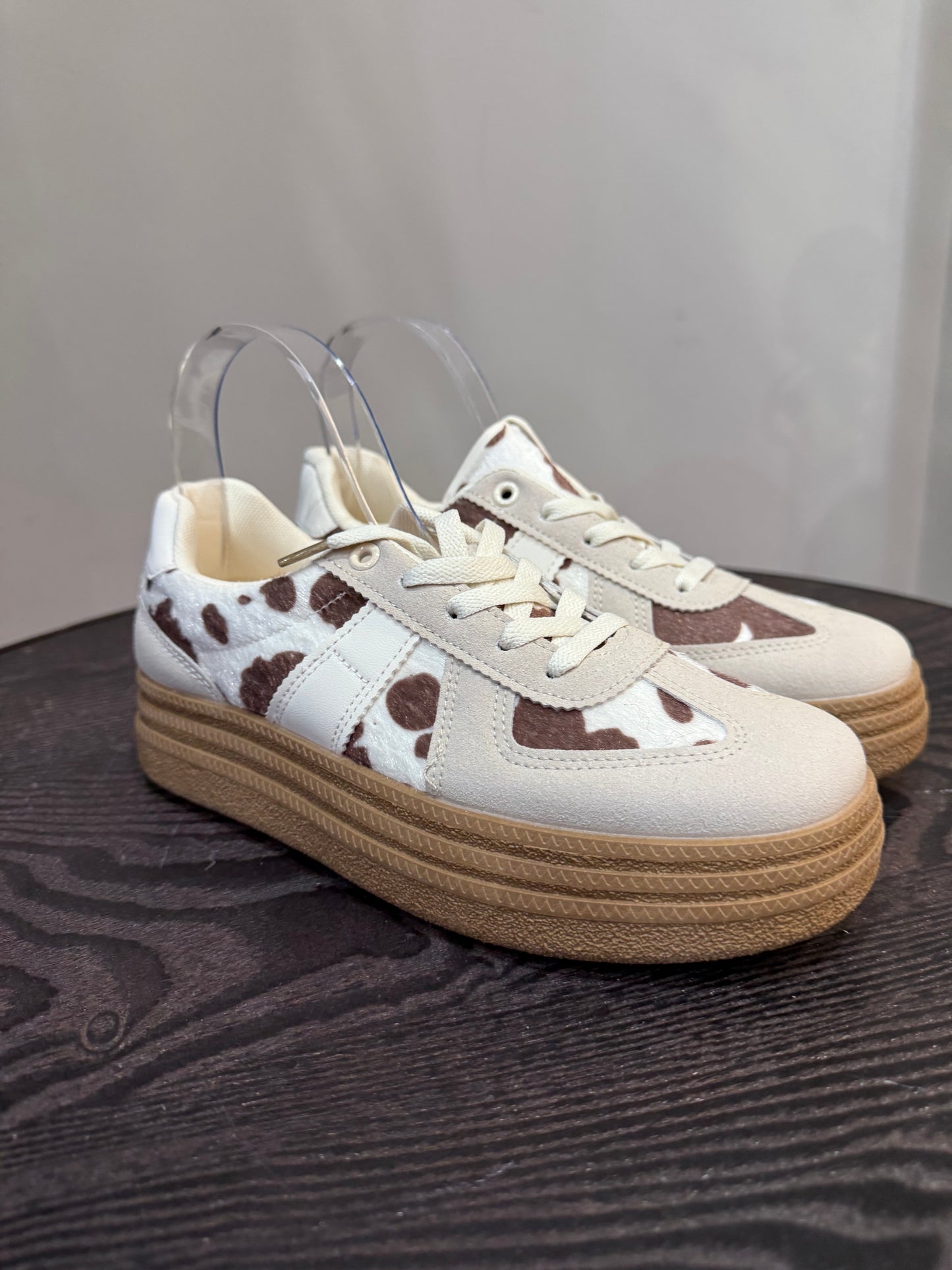 Sneakers Cow