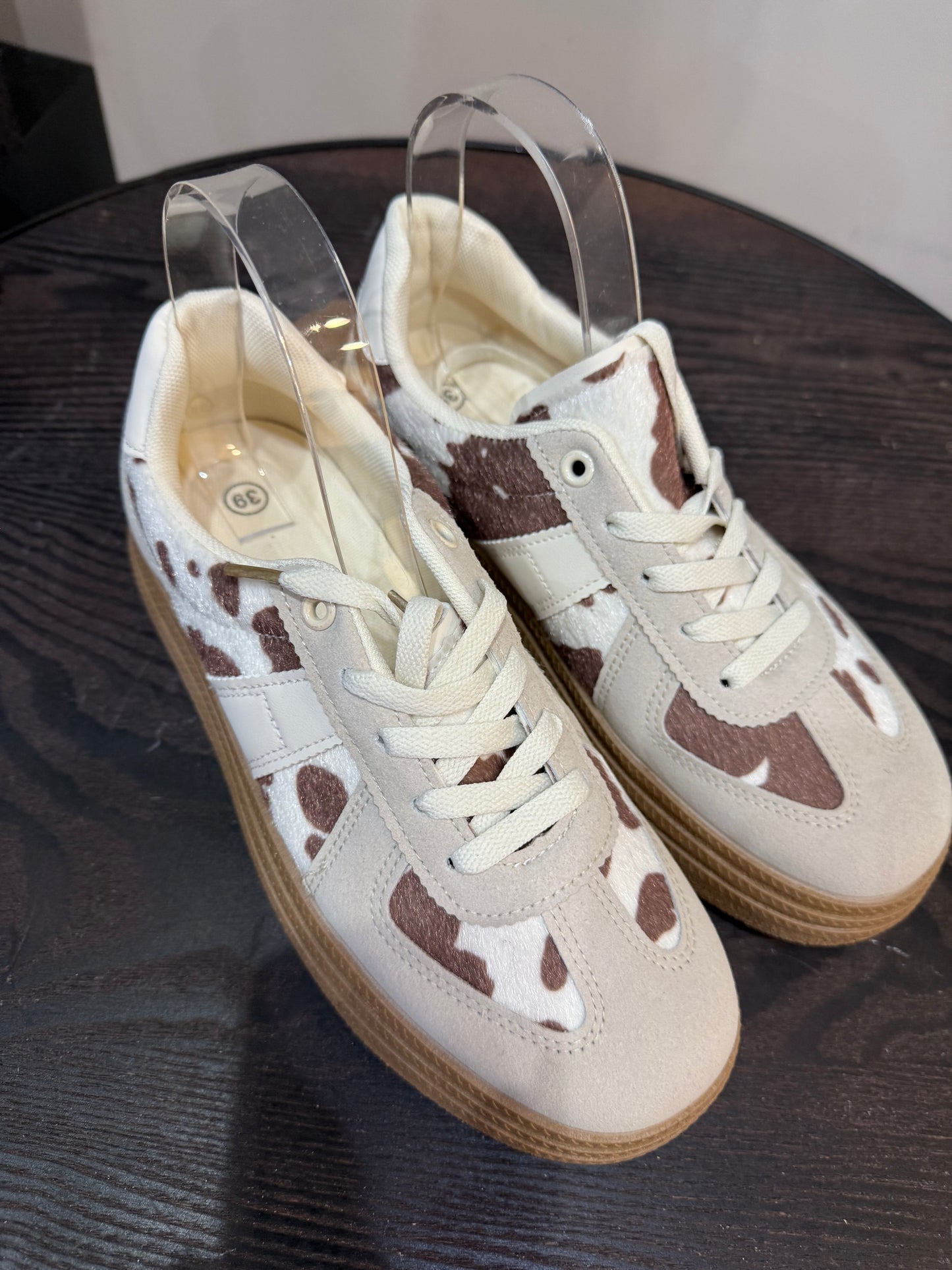 Sneakers Cow